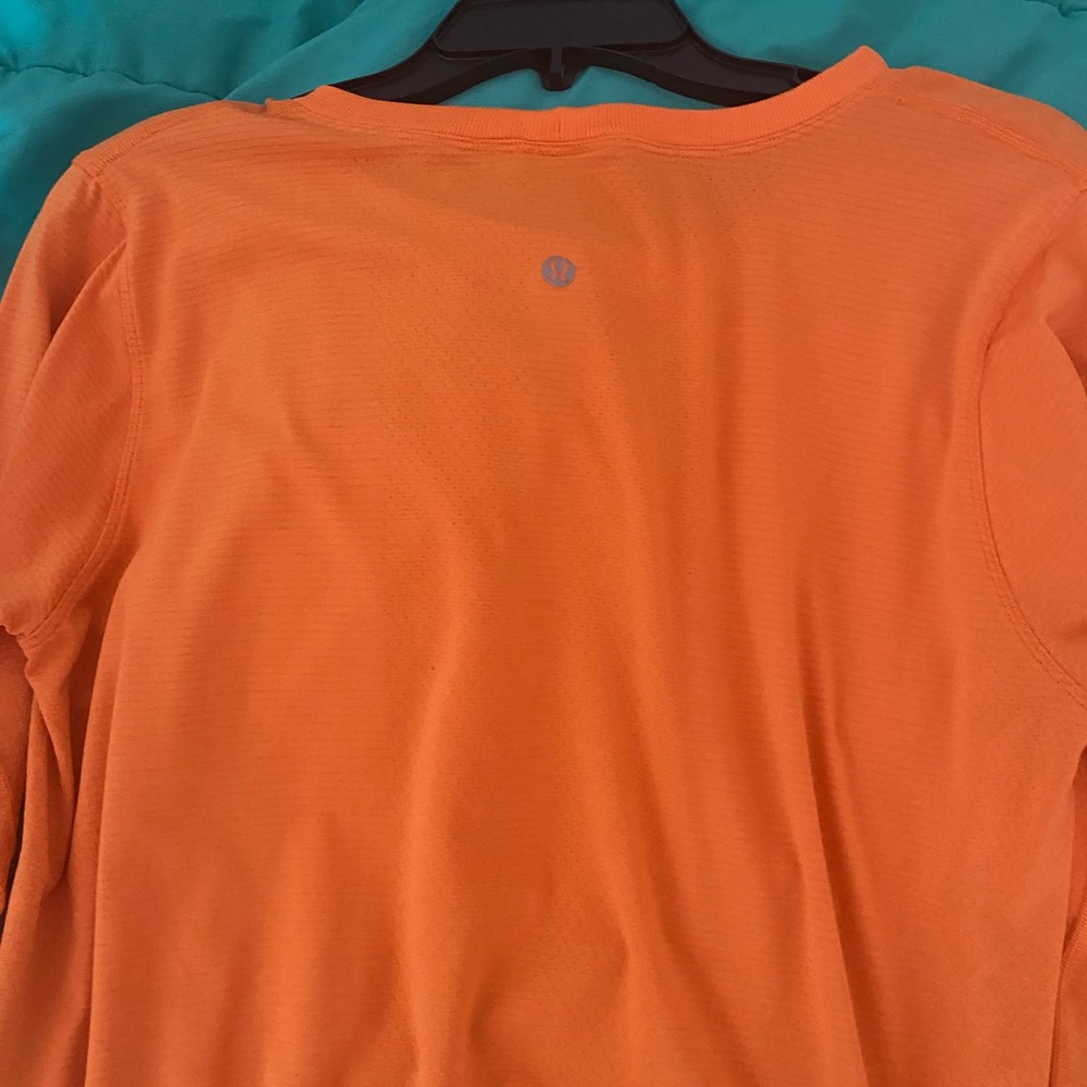 Lululemon Long Sleeve Swiftly Tech - Picture 3 of 3